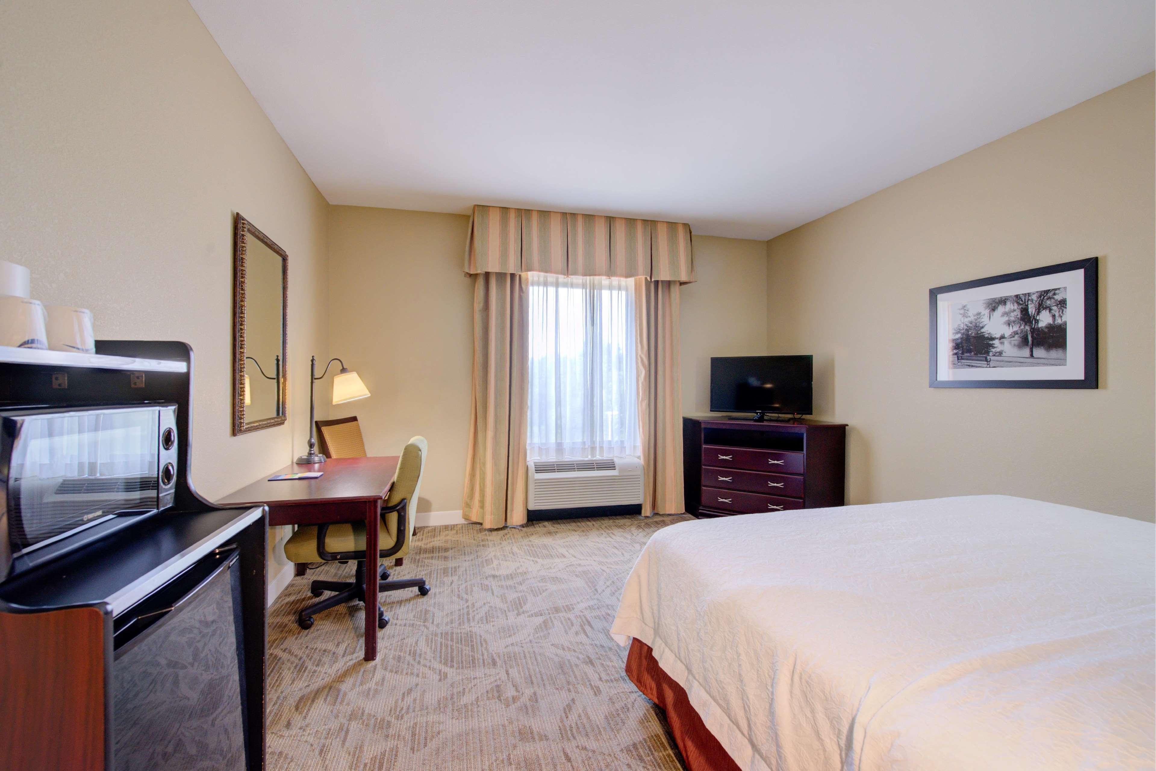 Hampton Inn Baton Rouge - Денъм Спрингс Екстериор снимка