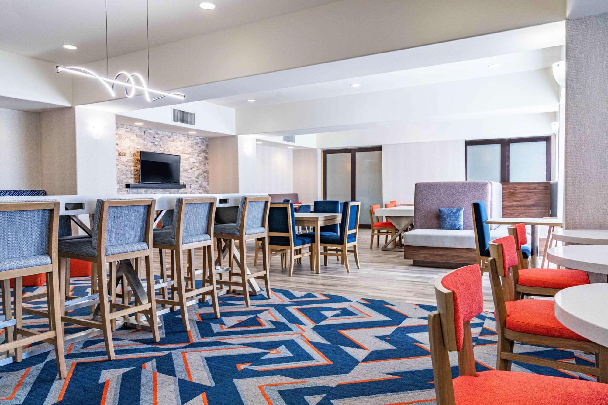 Hampton Inn Baton Rouge - Денъм Спрингс Екстериор снимка