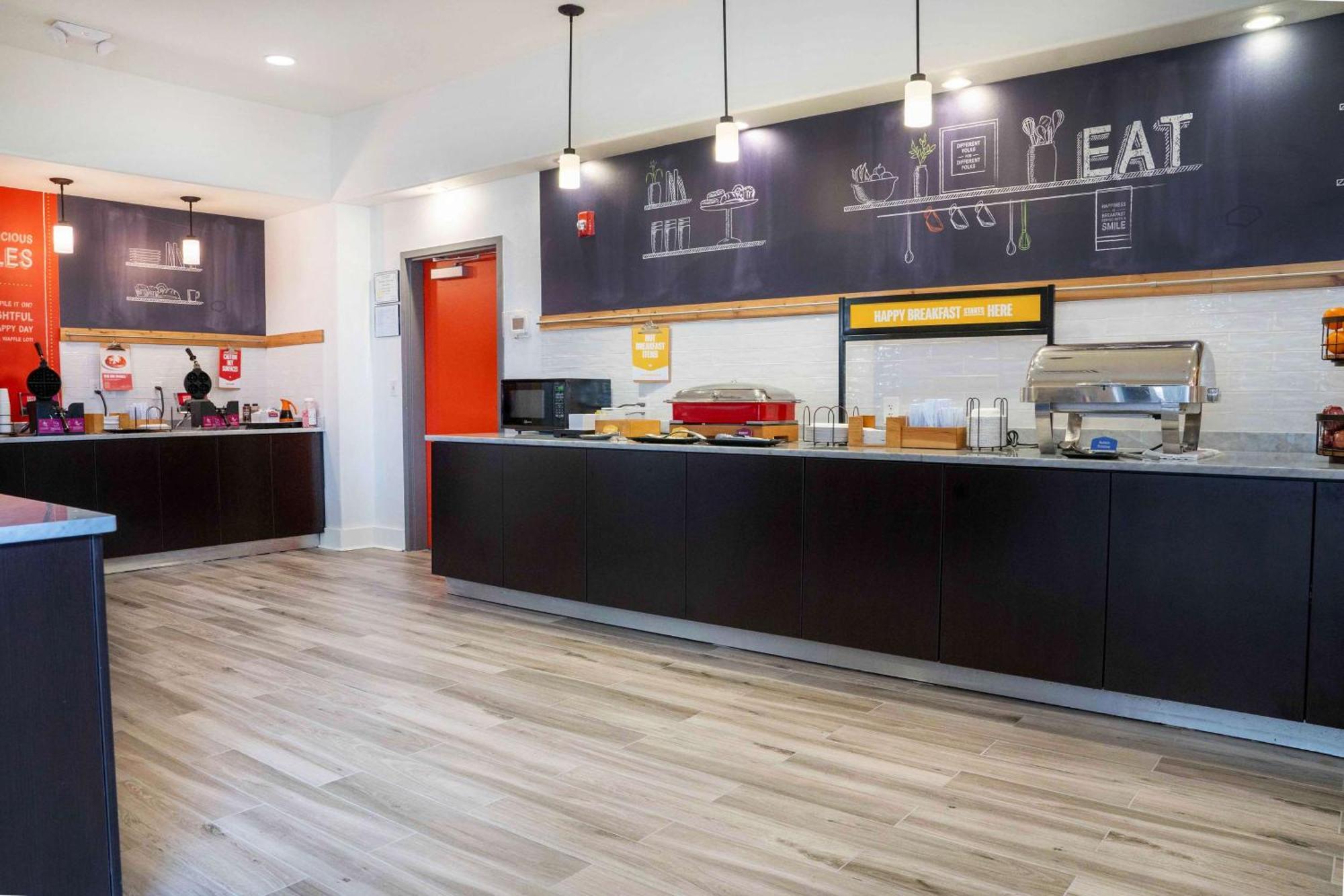 Hampton Inn Baton Rouge - Денъм Спрингс Екстериор снимка