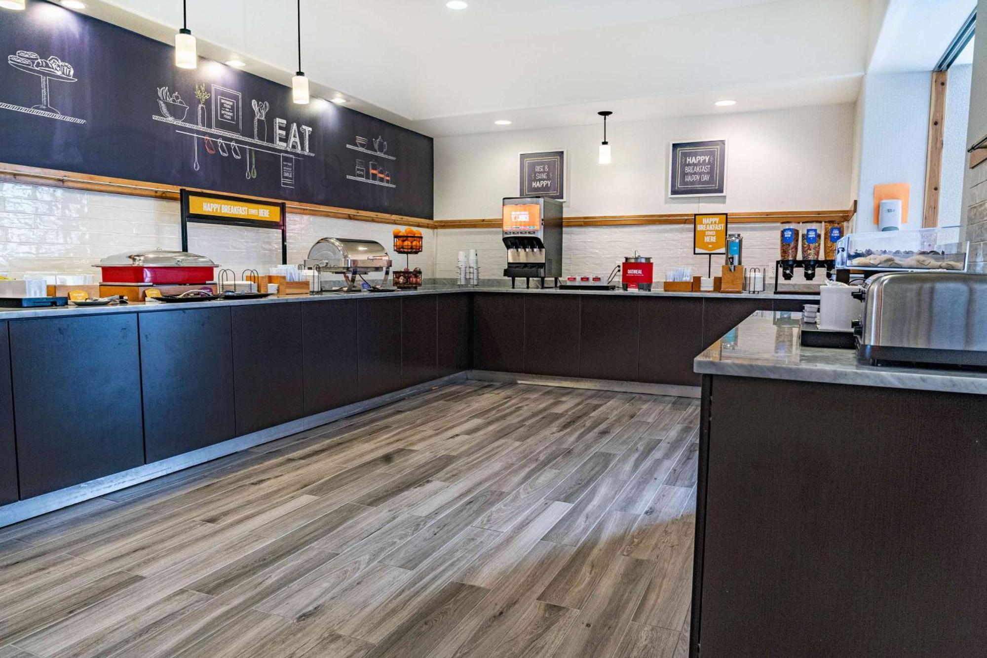 Hampton Inn Baton Rouge - Денъм Спрингс Екстериор снимка