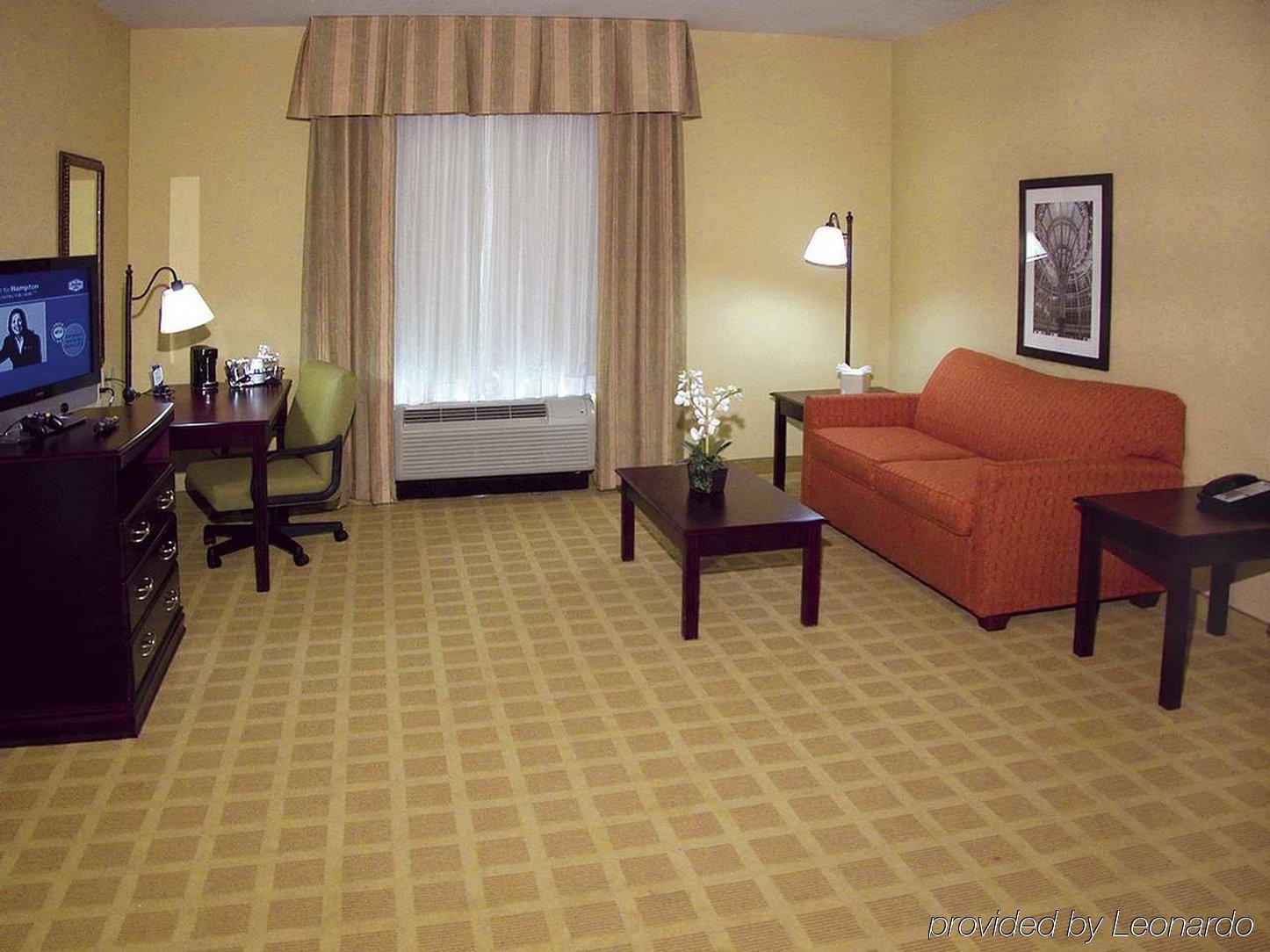 Hampton Inn Baton Rouge - Денъм Спрингс Стая снимка